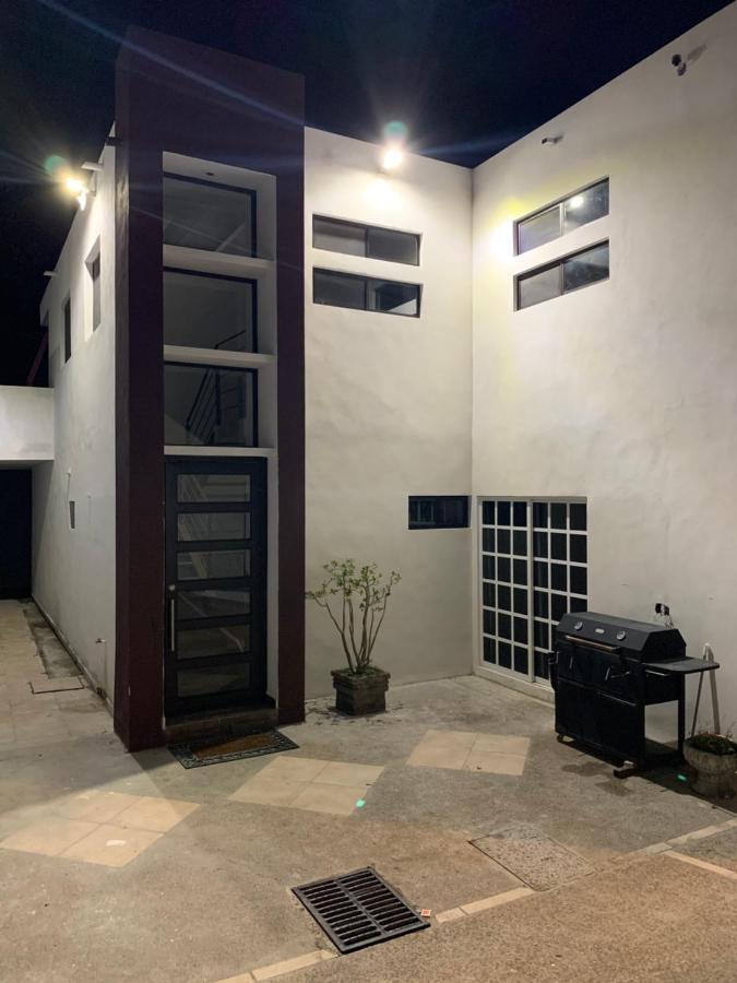 Lomas Suites 시우다드 발레스 외부 사진